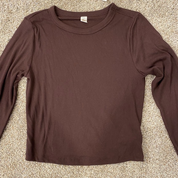 Women’s Purple Old Navy Ultralite Crop Top - Picture 6 of 6